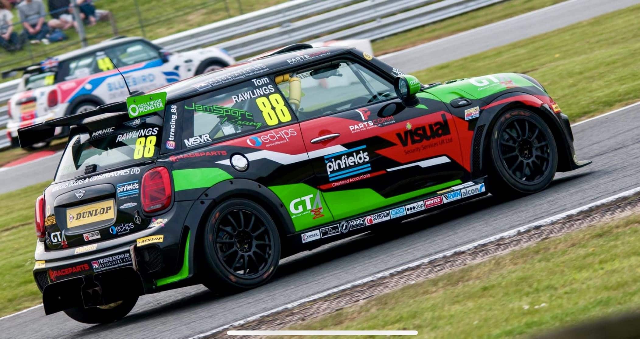 Ecl-ips: Backing racing driver Tom Rawlings in 2019